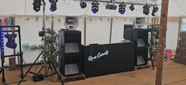 The full club experience for a festival style wedding. This one will be fun!! #RawEvent #rawevent #clubexperience