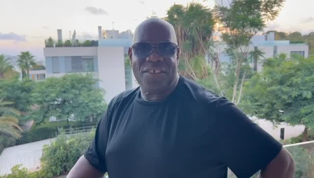 A true legend right here 🙌 Your energy, passion, and dedication continues to inspire everything we do at #RawEvent. Thanks Carl 💯 ohyesohyes #Rawfest25 @carlcoxofficial