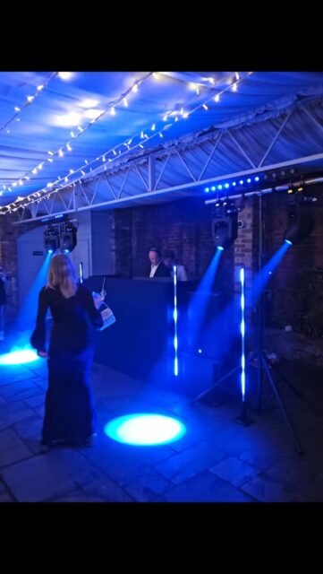 An elegant setup tailored for high-end events.
Lighting perfectly synchronised to the music. ✨
Because details matter. #party #allthegear #rawevent